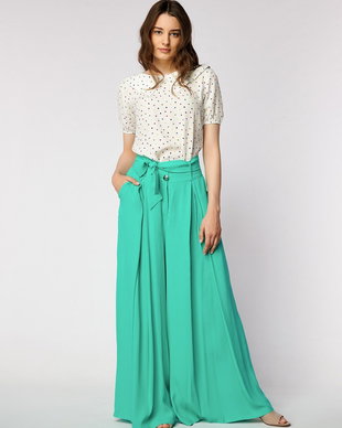 Pantalonul Lador