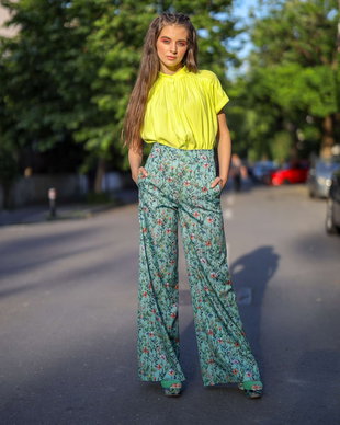 Pantalonul Life in Colors Green