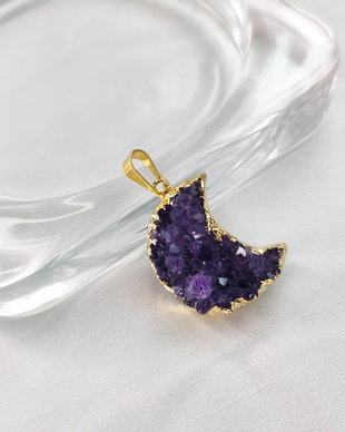 PURPLE MOON PENDANT