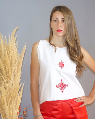 Bluza bumbac suprapusă cu motive tradiționale românești