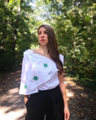 Bluza bumbac asimetrica umăr 3 motive verzi tradiționale românești