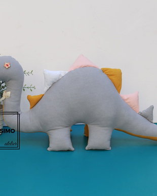 Dino lady