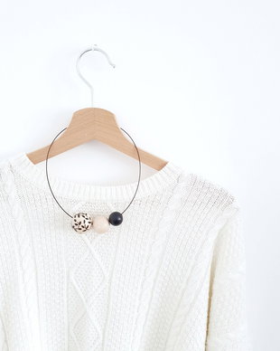 Colier minimalist cu frunze