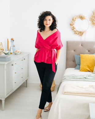 Bluza Dana parte peste part cu guler