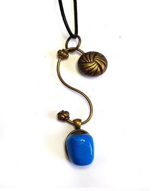 Deep blue pendant