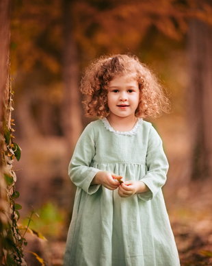 Rochie copii, eleganta, din in prespalat si dantela de bumbac - verde menta