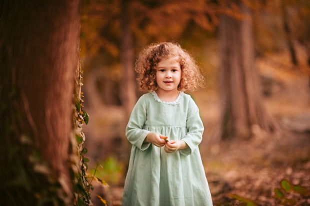 Rochie copii, eleganta, din in prespalat si dantela de bumbac - verde menta