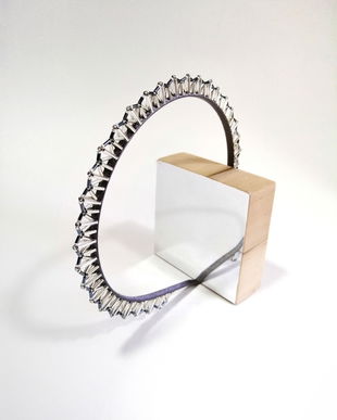 Coronita brodata antracit argintiu