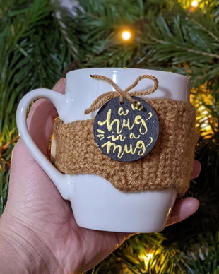 Cana + husa crosetata + eticheta de lemn personalizabila