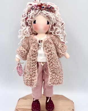 Păpușa Lisa Dolls