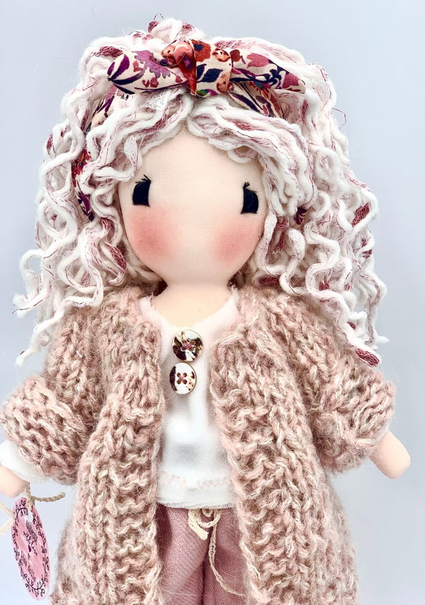 Păpușa Lisa Dolls