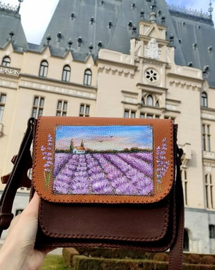 Geanta din piele pictata cu Lavanda