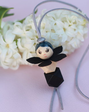 Colier black lady