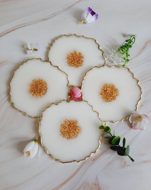 Simply White - 4 pieces Resin Coasters