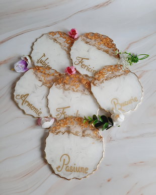 White with a twist and RO Gold Words - 6 pieces Resin Coasters
