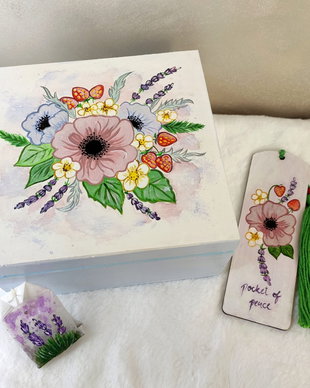 Cutie pentru ceaiuri și semn de carte