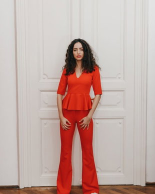Pantaloni Evazati Rosu Corai