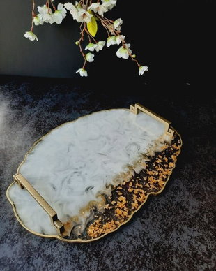 White with a Twist - Oval Tray