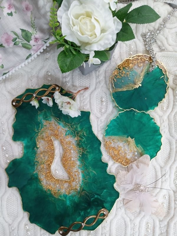 Emerald Beauty - Vanity Tray and 4 Resin Coasters
