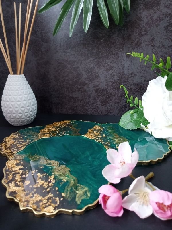 Emerald - Oval Platter and 4 Resin Coasters