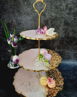 Blushing Beauty - Cake Tier