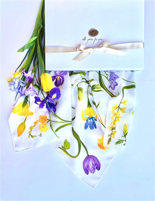 Esarfa mătase pictata manual-flori de primavara