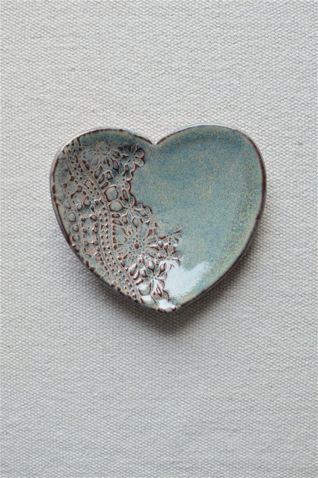 Farfuriuță din ceramică, pentru bijuterii - model inimă