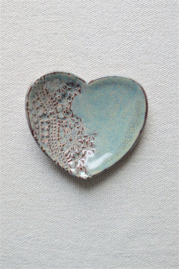 Farfuriuță din ceramică, pentru bijuterii - model inimă