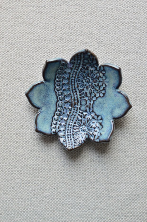 Farfuriuță din ceramică, pentru bijuterii - model floare