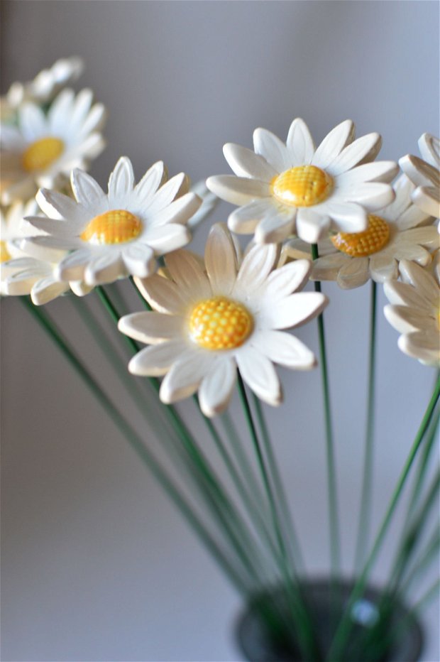 Floare din ceramică - margaretă
