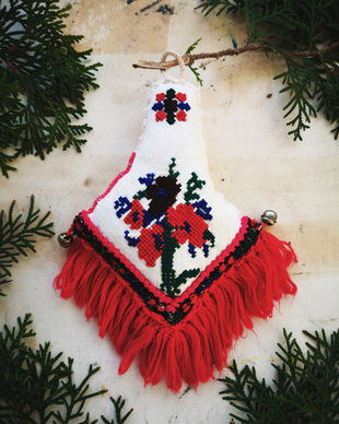 Decor folk brodat