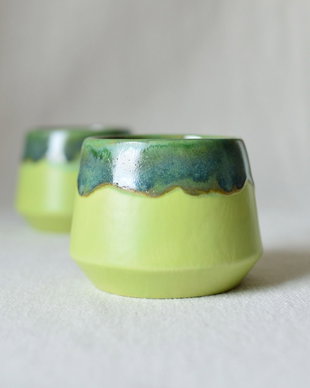 Set 2 căni din ceramică, lucrate manual - model AURORA