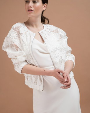 JACHETA BRODATA ORGANZA ALBA