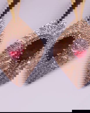 Cercei unicat din bronz, cu model baroc si cristale Swarovski multifatetate rosii