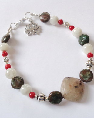 Bratara Emerald Stone si coral