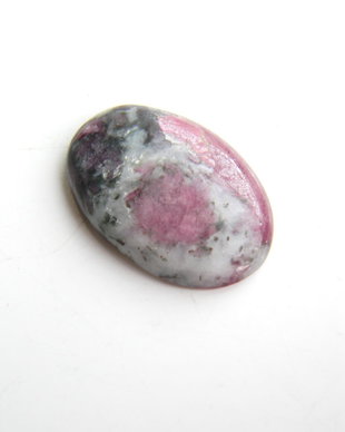 Caboson ruby zoisite (C58)