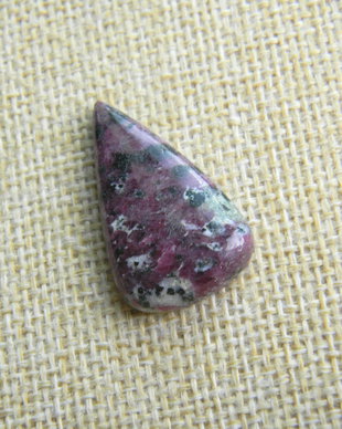 Caboson ruby zoisite (C40C)