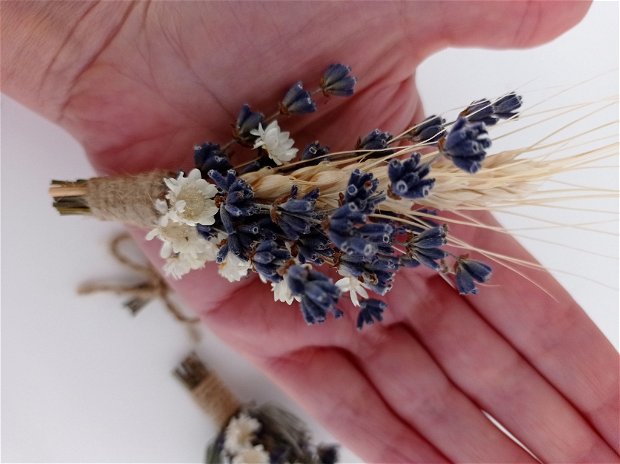 Cocarde nuntă -flori de pus în piept cu Lavandă, Mov