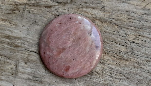 Cabochon rodonit roz prafuit, 40 mm