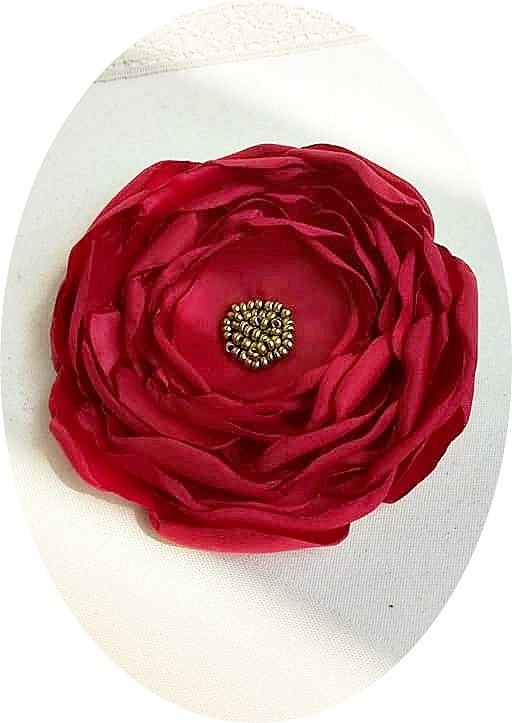 brosa floare rosie de matase ,10 cm