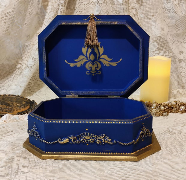 Caseta bijuterii-Royal