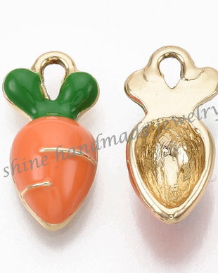 Charm morcovi, 17.5x9x5mm