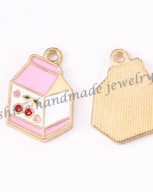 Charm cutie de lapte, 20x13.5x1.5mm