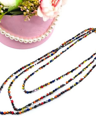Accesoriu impletit cu margele de nisip