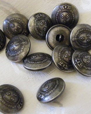 14 nasturi metalici 2 cm