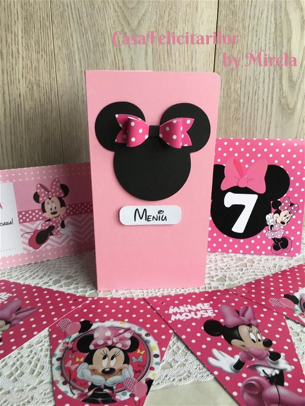 Invitatie botez fetite Minnie Mouse roz