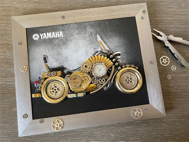 Motocicleta Yamaha Cod M 582, Cadouri zile de nastere, Mecanism de ceas vintage, Yamaha