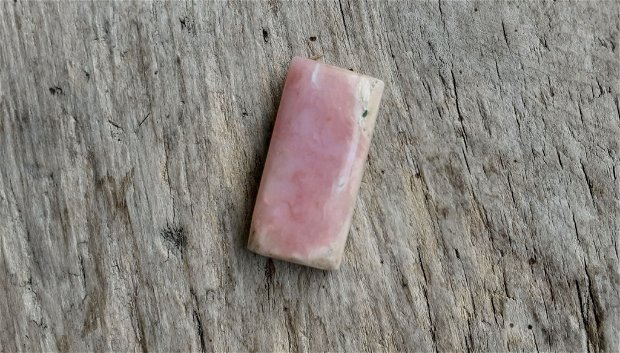 Cabochon opal roz, natural - 28x13 mm