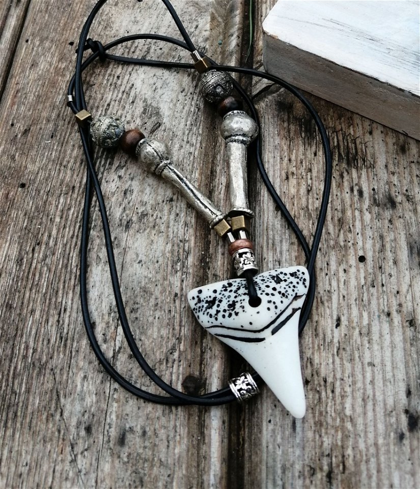 ZM1983- Colier barbatesc/ colier tribal- snur piele- colier handmade