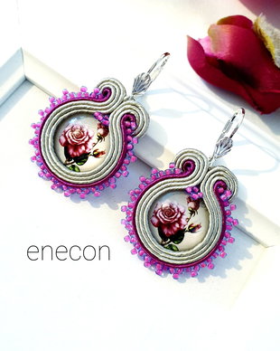 Cercei soutache cu trandafiri